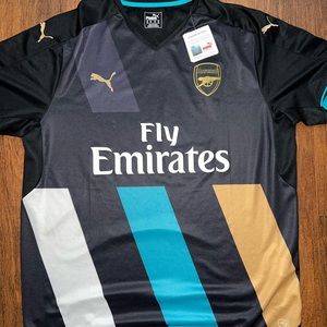 Puma 2015/2016 Kit for Arsenal